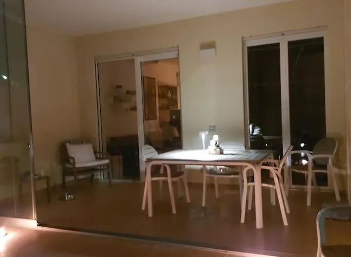 Apartamento Monolocale Nuova Costruzione Con Giardino Roma